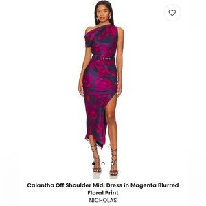 Stunning! I got so many compliments wearing this to a dinner party.